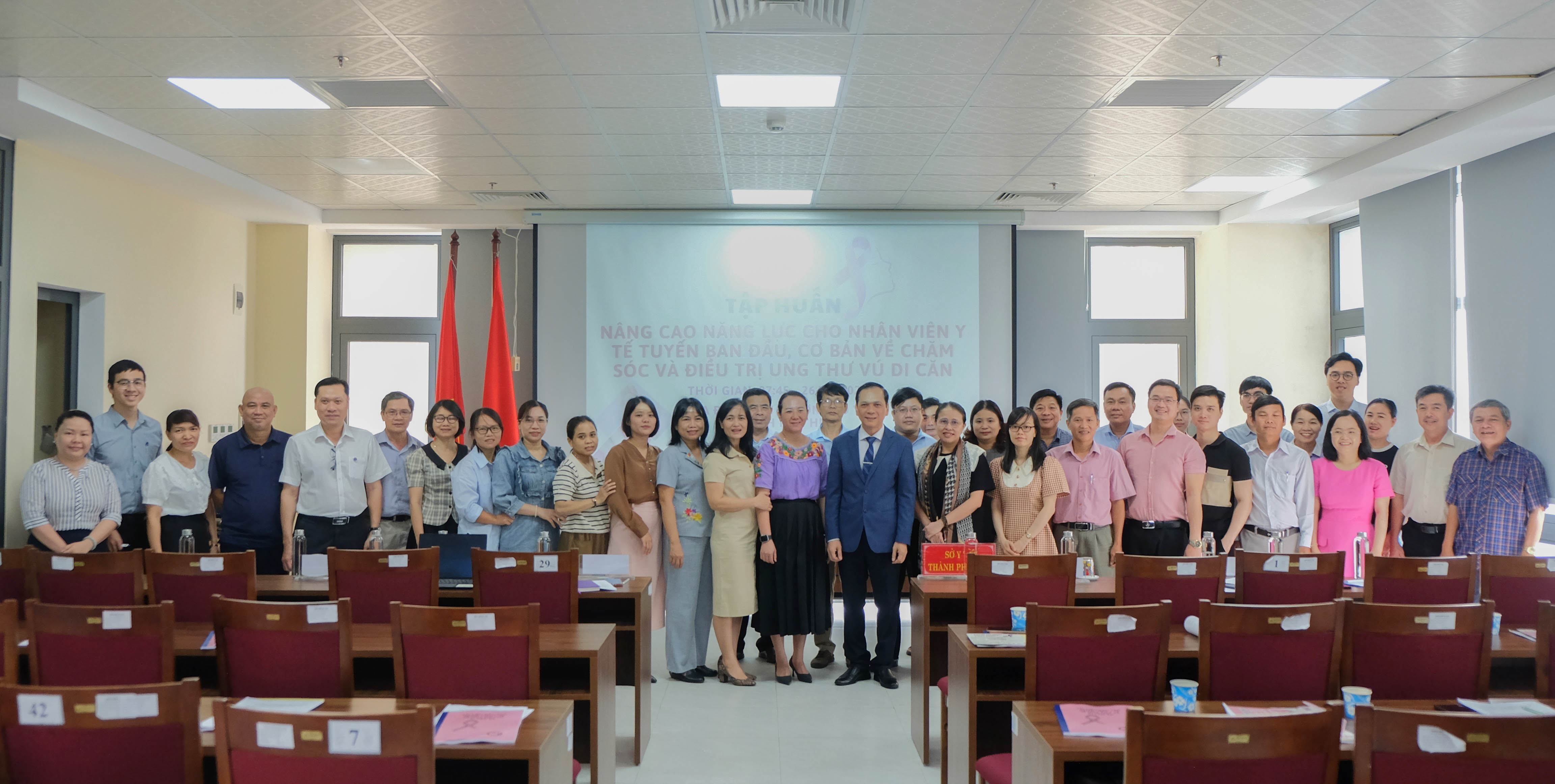 Nâng cao kiến thức cho nhân viên y tế tuyến cơ sở về ung thư vú di căn