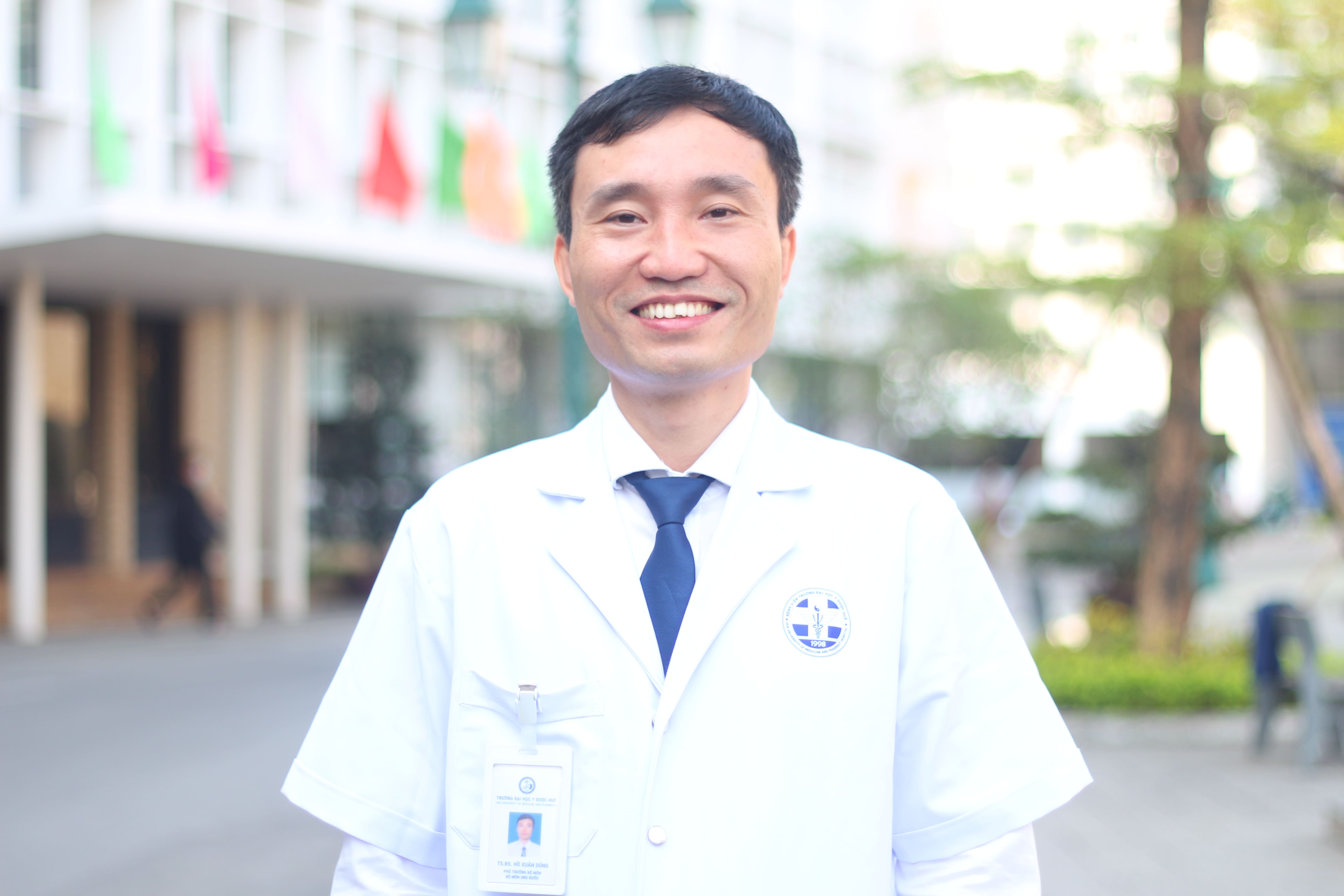 TS.BS. Hồ Xuân Dũng
